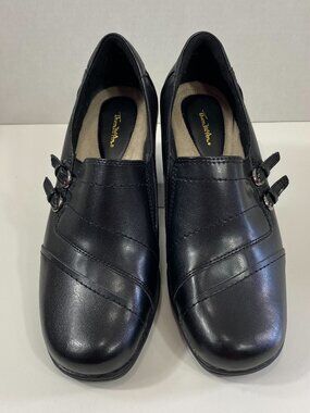 Thom McAn Women's SZ 10W Flossie Style Leather Upper Heeled Shoe